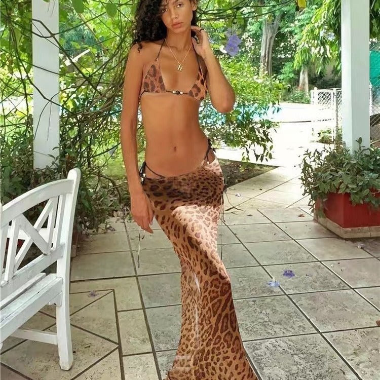 Conjunto Bikini e Saia Animal Print