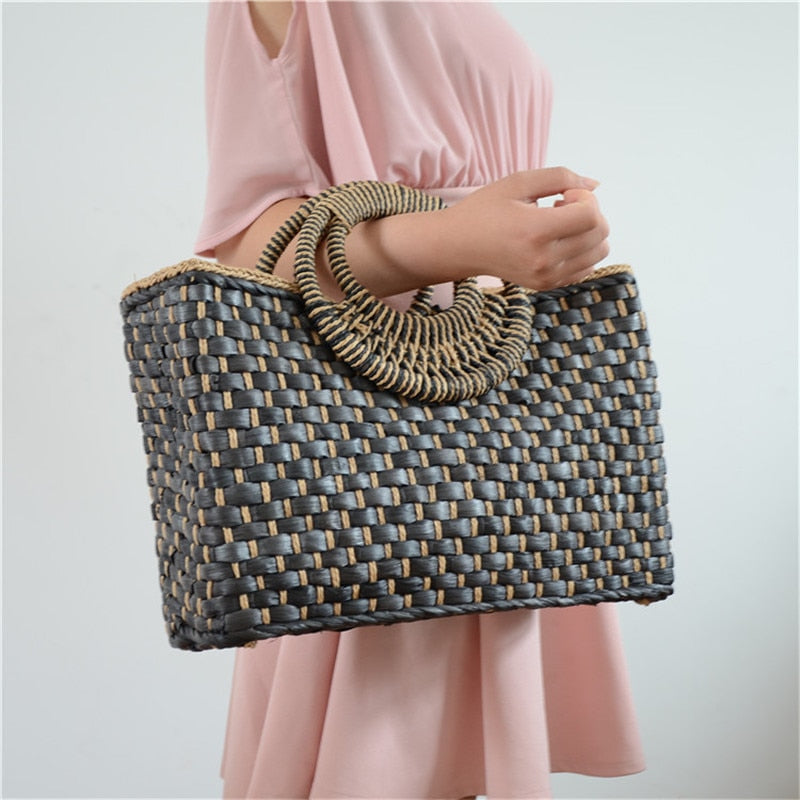 Bolso de paja chic