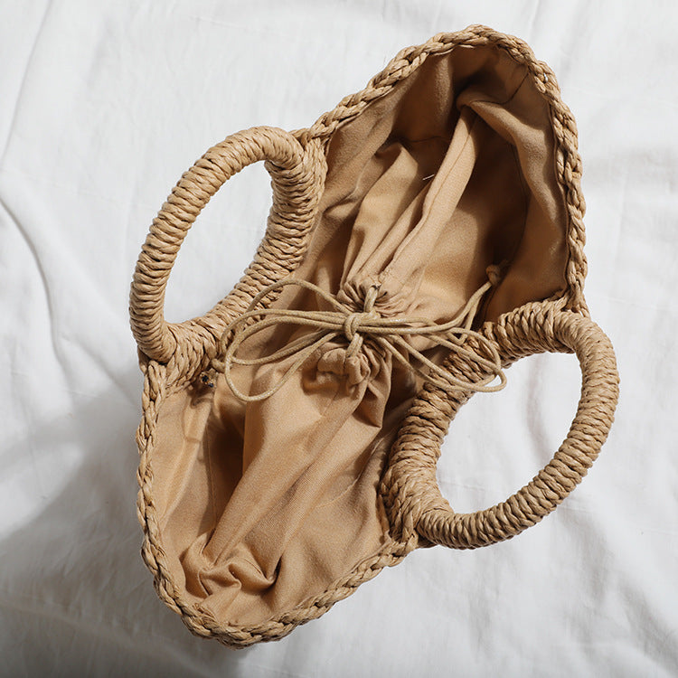 Bolso de paja hecho a mano