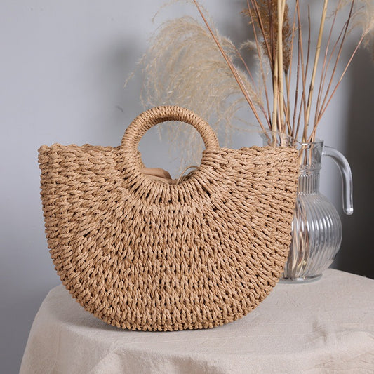 Bolso de paja hecho a mano